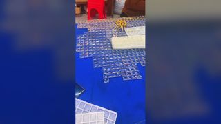 주문을 받아서 만들어진 현대 유행 예술 유리는 샹들리에 호박색 명확한 장식적인 펜던트 프로젝트 Installati를 지도했습니다